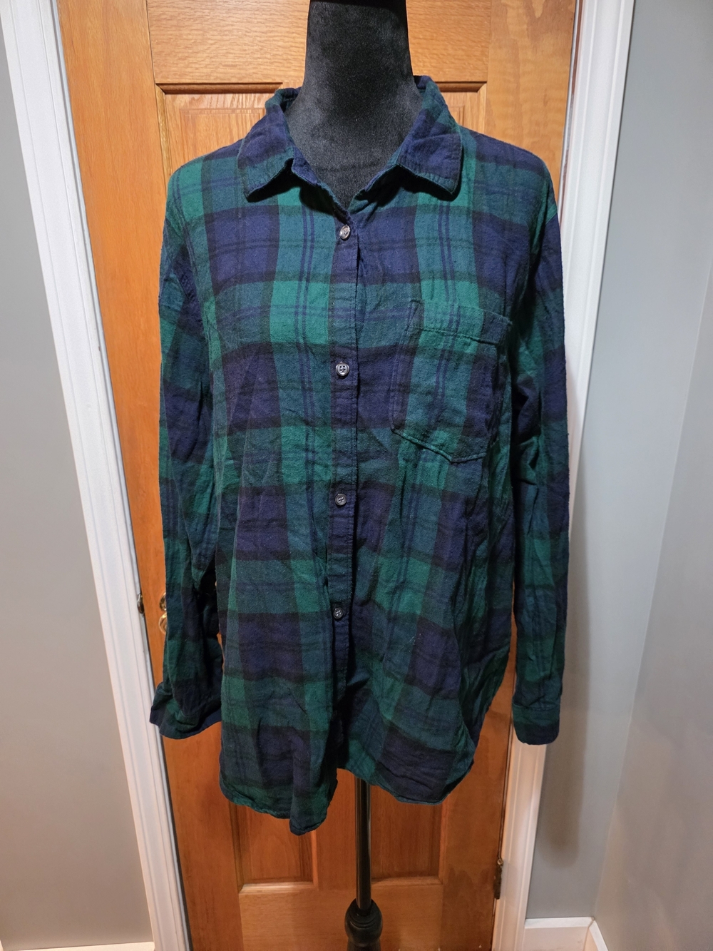 Old Navy Green and Navy Plaid Button-Down Shirt